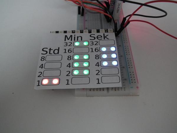 Binäre Uhr mit RGB Panel - AZ-Delivery